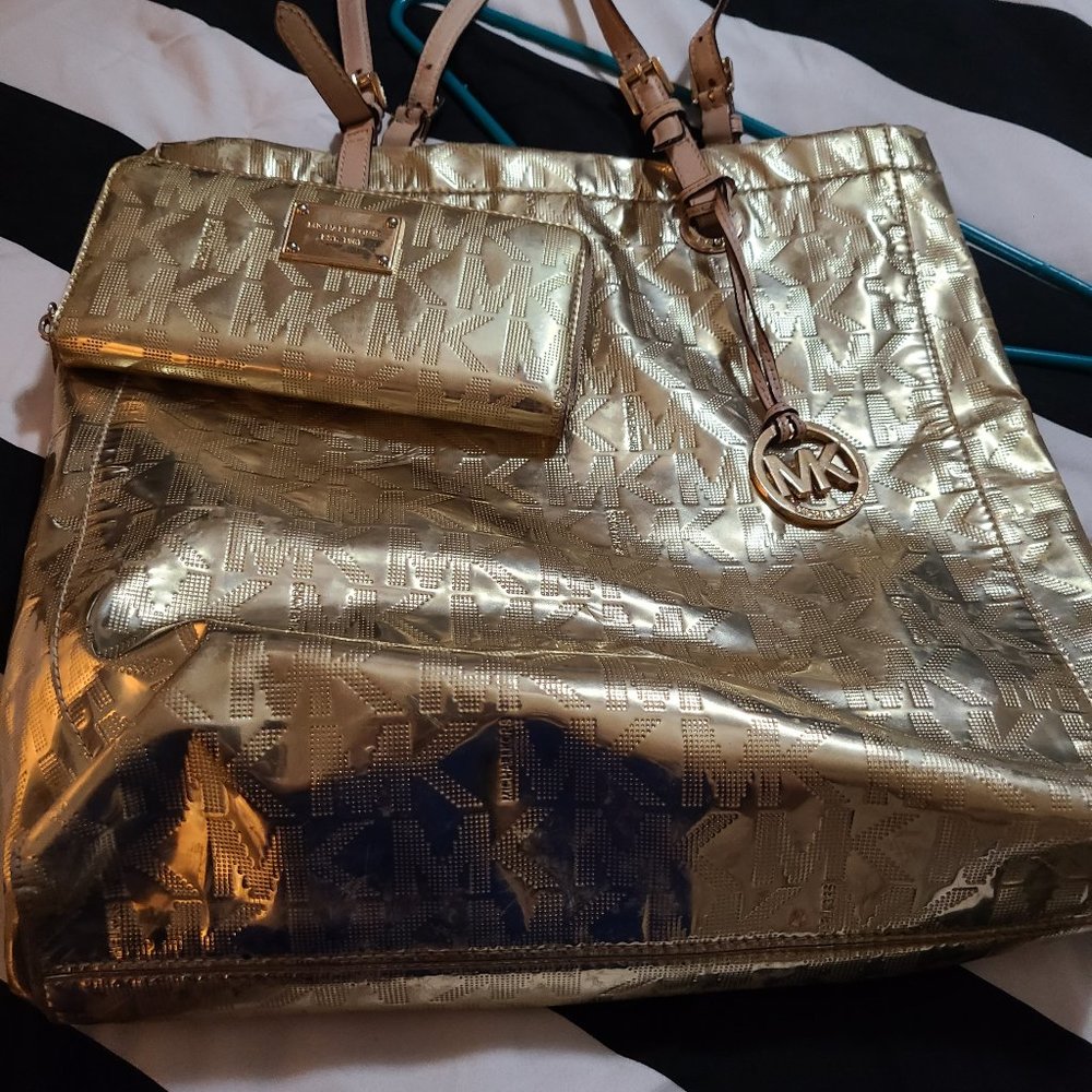 Mk Gold tote & wallet